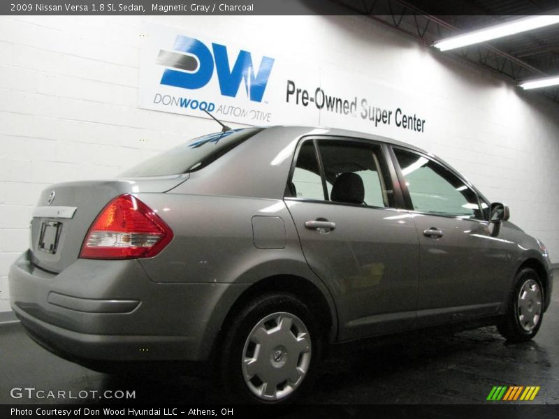 Magnetic Gray / Charcoal 2009 Nissan Versa 1.8 SL Sedan