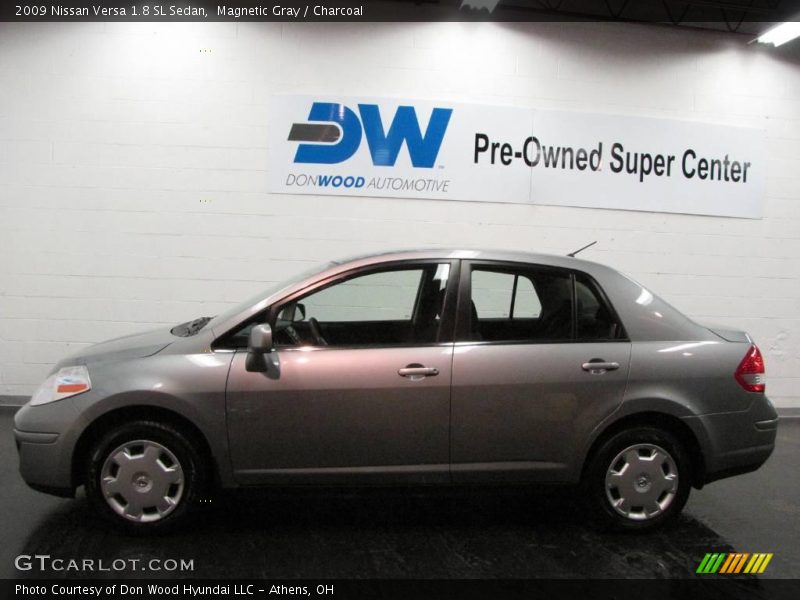 Magnetic Gray / Charcoal 2009 Nissan Versa 1.8 SL Sedan