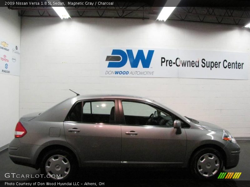 Magnetic Gray / Charcoal 2009 Nissan Versa 1.8 SL Sedan