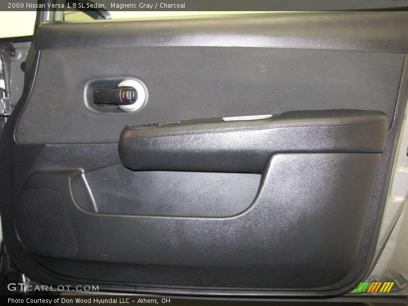Magnetic Gray / Charcoal 2009 Nissan Versa 1.8 SL Sedan