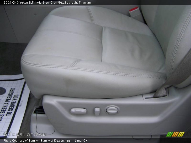Steel Gray Metallic / Light Titanium 2009 GMC Yukon SLT 4x4