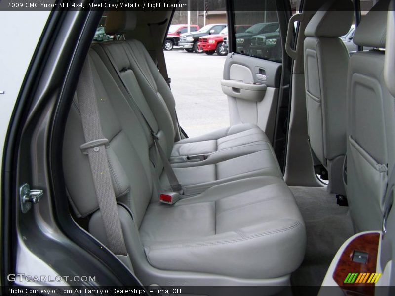 Steel Gray Metallic / Light Titanium 2009 GMC Yukon SLT 4x4
