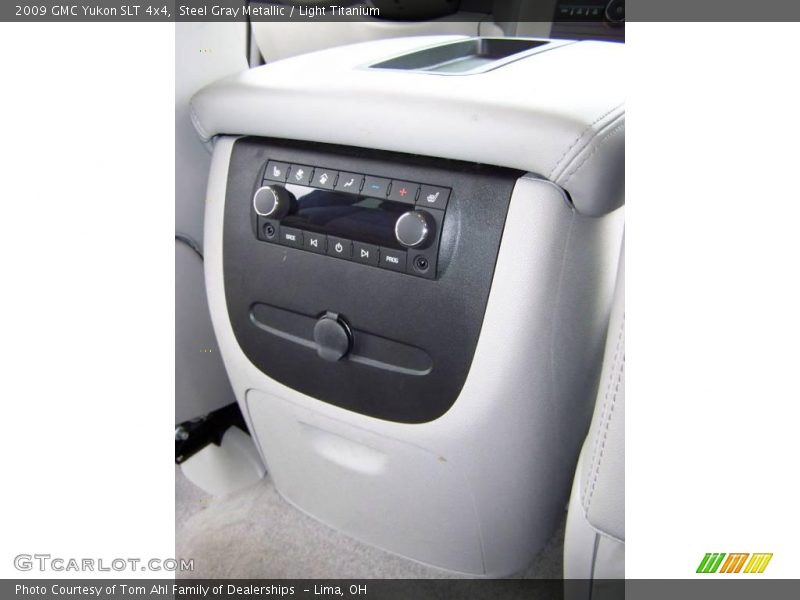 Steel Gray Metallic / Light Titanium 2009 GMC Yukon SLT 4x4