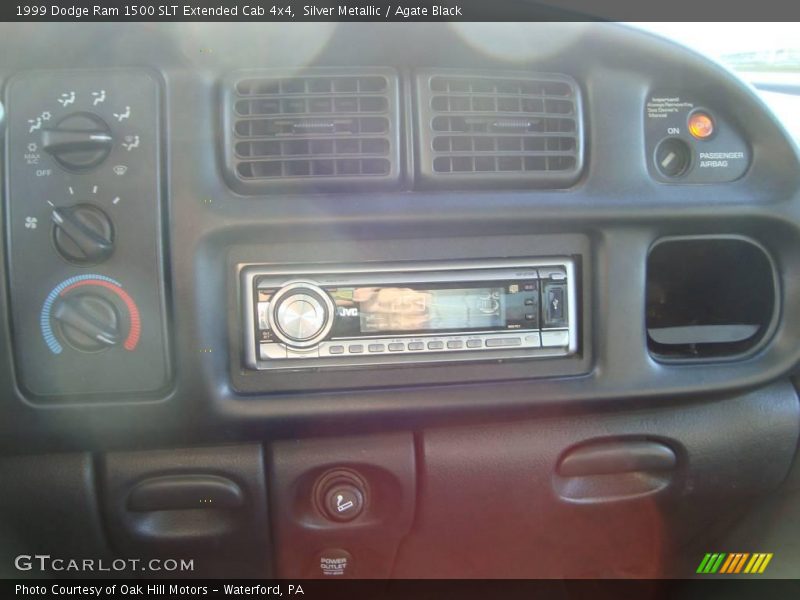 Silver Metallic / Agate Black 1999 Dodge Ram 1500 SLT Extended Cab 4x4