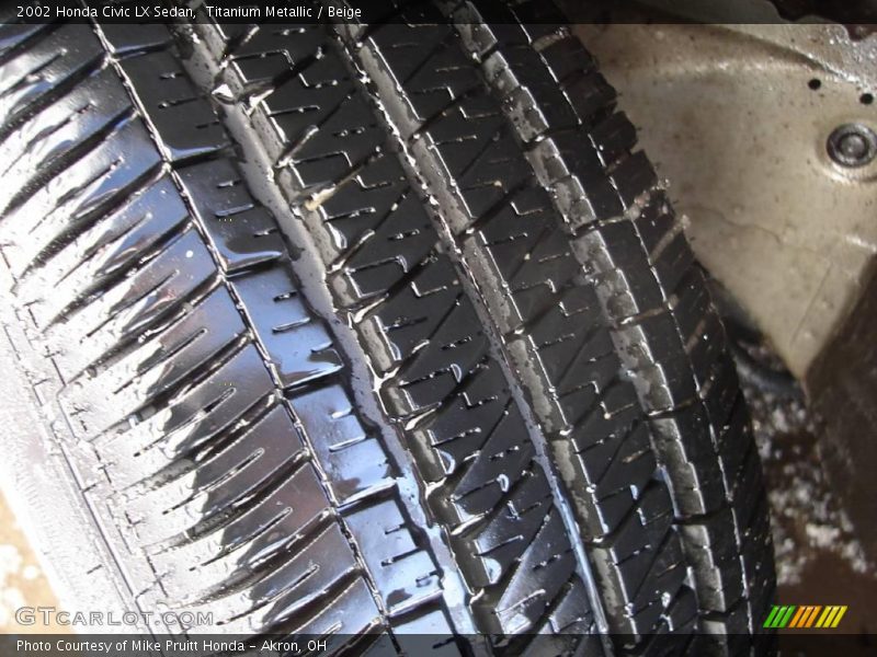 Titanium Metallic / Beige 2002 Honda Civic LX Sedan