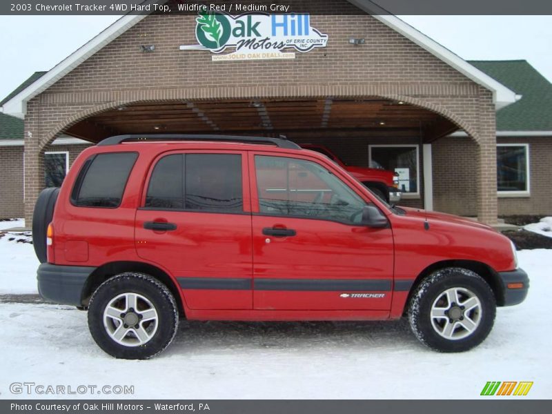 Wildfire Red / Medium Gray 2003 Chevrolet Tracker 4WD Hard Top