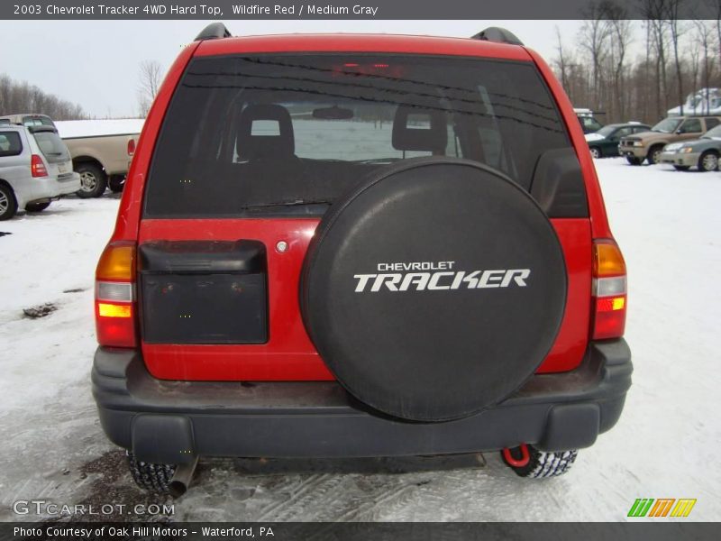 Wildfire Red / Medium Gray 2003 Chevrolet Tracker 4WD Hard Top
