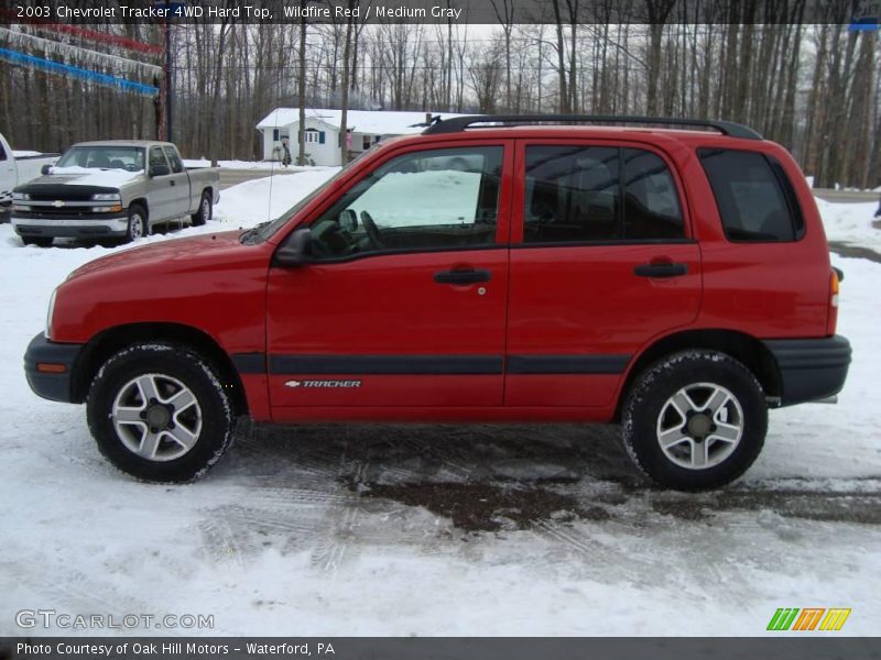 Wildfire Red / Medium Gray 2003 Chevrolet Tracker 4WD Hard Top