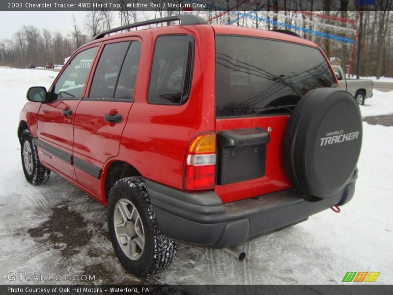 Wildfire Red / Medium Gray 2003 Chevrolet Tracker 4WD Hard Top