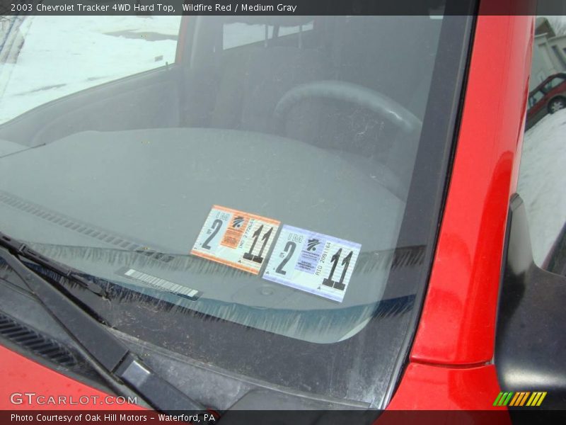 Wildfire Red / Medium Gray 2003 Chevrolet Tracker 4WD Hard Top