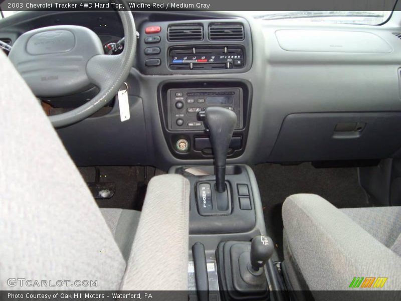 Wildfire Red / Medium Gray 2003 Chevrolet Tracker 4WD Hard Top