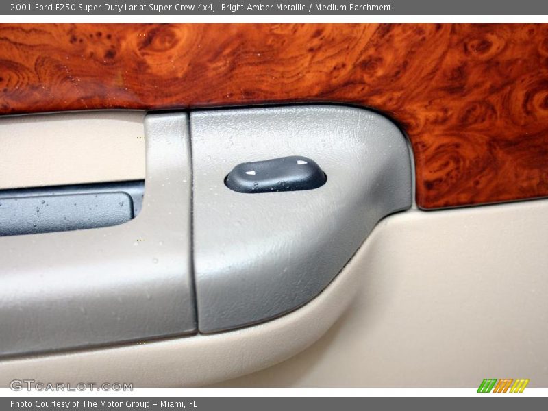 Bright Amber Metallic / Medium Parchment 2001 Ford F250 Super Duty Lariat Super Crew 4x4