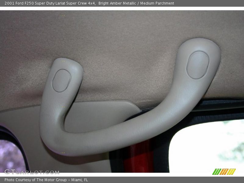 Bright Amber Metallic / Medium Parchment 2001 Ford F250 Super Duty Lariat Super Crew 4x4