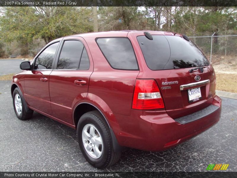 Radiant Red / Gray 2007 Kia Sorento LX