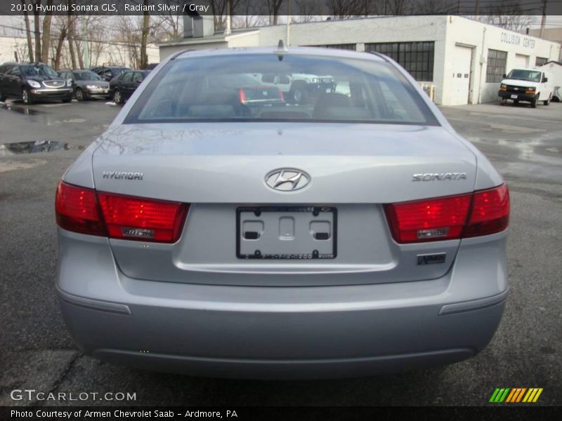Radiant Silver / Gray 2010 Hyundai Sonata GLS