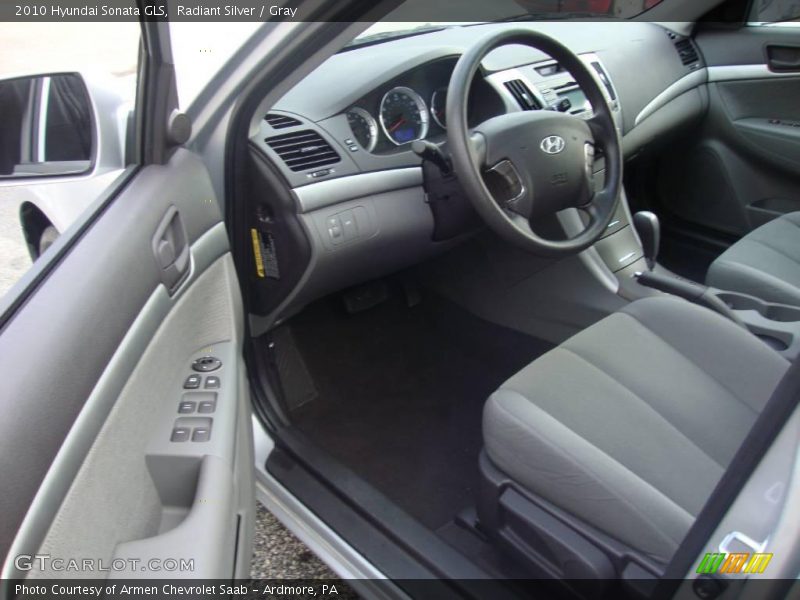Radiant Silver / Gray 2010 Hyundai Sonata GLS