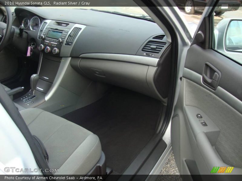 Radiant Silver / Gray 2010 Hyundai Sonata GLS