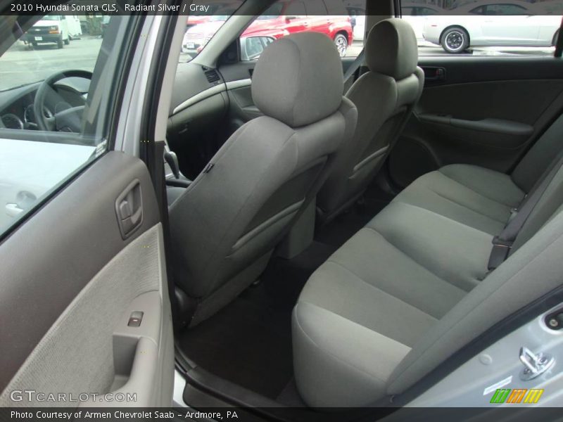 Radiant Silver / Gray 2010 Hyundai Sonata GLS