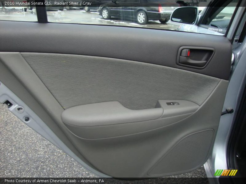 Radiant Silver / Gray 2010 Hyundai Sonata GLS