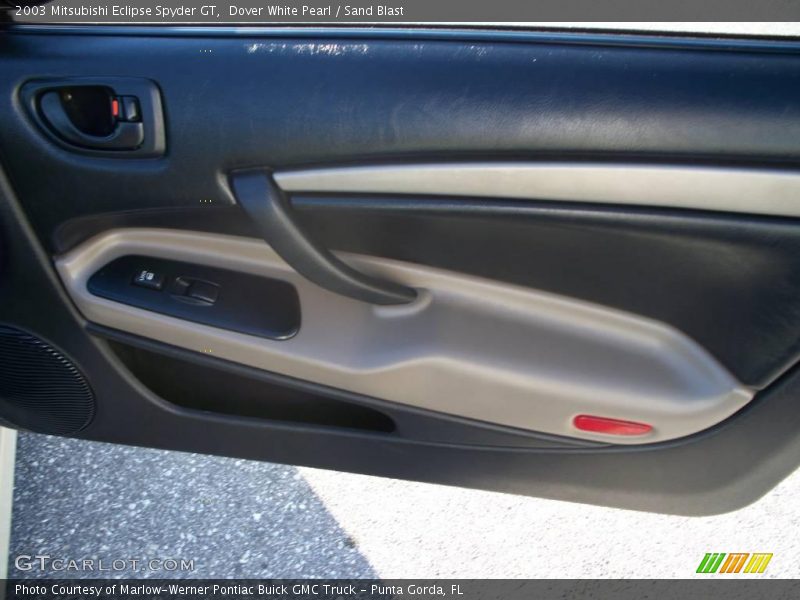 Dover White Pearl / Sand Blast 2003 Mitsubishi Eclipse Spyder GT