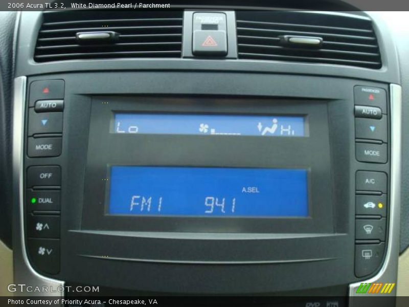 White Diamond Pearl / Parchment 2006 Acura TL 3.2