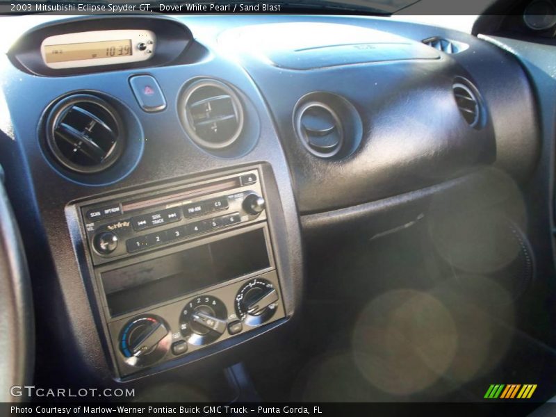 Dover White Pearl / Sand Blast 2003 Mitsubishi Eclipse Spyder GT