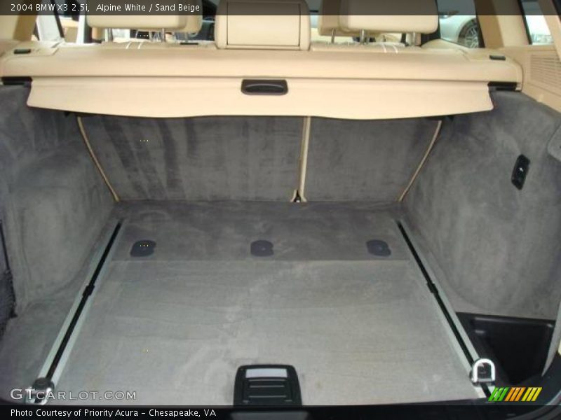 Alpine White / Sand Beige 2004 BMW X3 2.5i