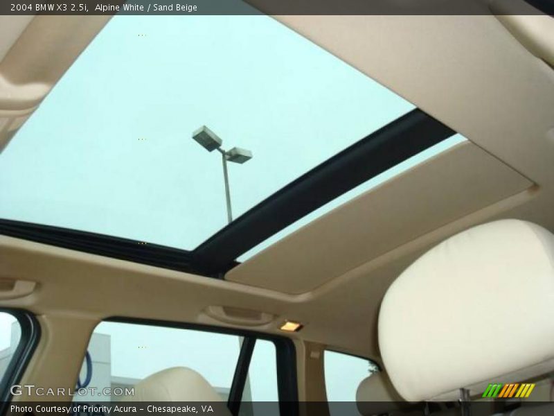 Alpine White / Sand Beige 2004 BMW X3 2.5i
