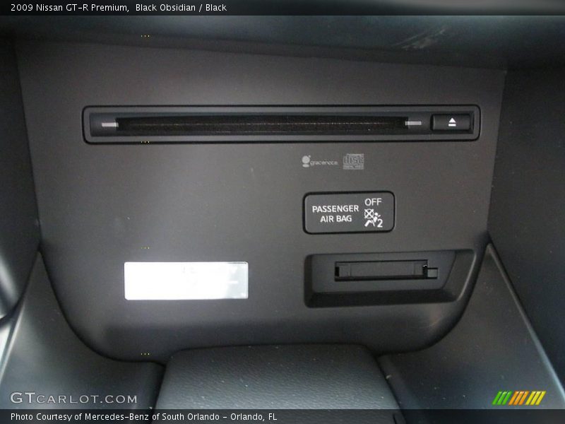 Black Obsidian / Black 2009 Nissan GT-R Premium
