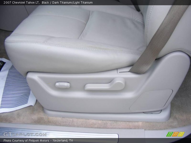 Black / Dark Titanium/Light Titanium 2007 Chevrolet Tahoe LT