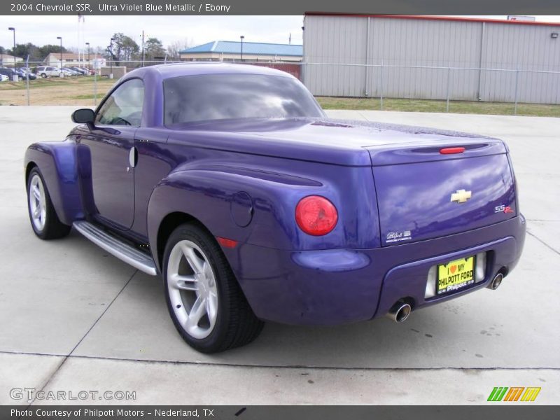 Ultra Violet Blue Metallic / Ebony 2004 Chevrolet SSR