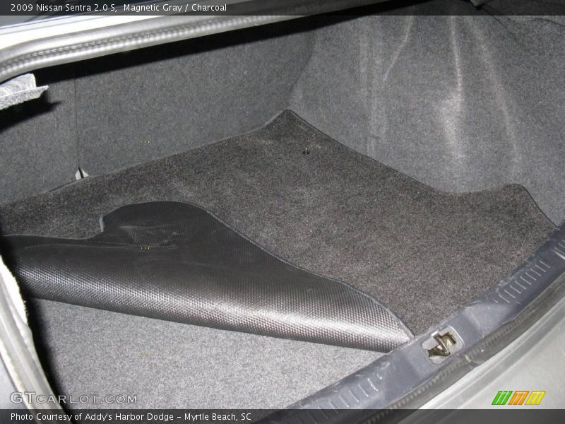 Magnetic Gray / Charcoal 2009 Nissan Sentra 2.0 S