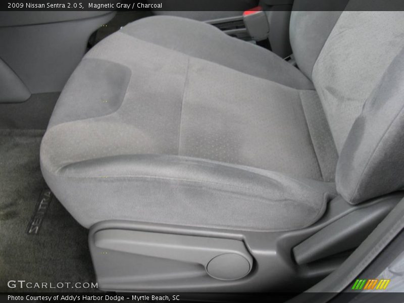 Magnetic Gray / Charcoal 2009 Nissan Sentra 2.0 S