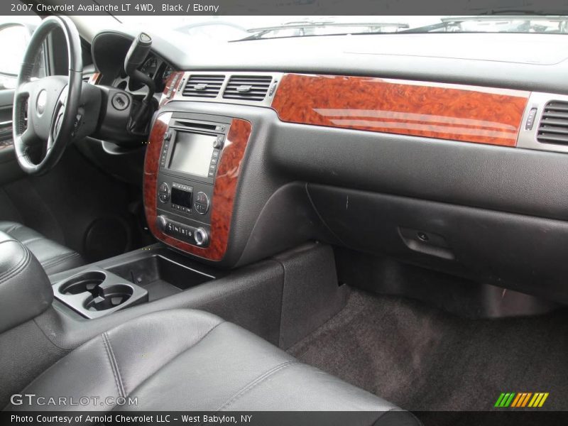 Black / Ebony 2007 Chevrolet Avalanche LT 4WD