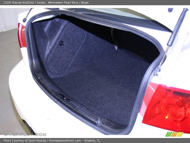Whitewater Pearl Mica / Beige 2006 Mazda MAZDA3 i Sedan
