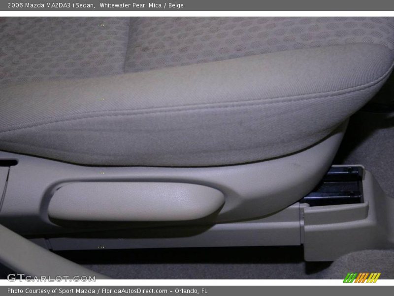 Whitewater Pearl Mica / Beige 2006 Mazda MAZDA3 i Sedan