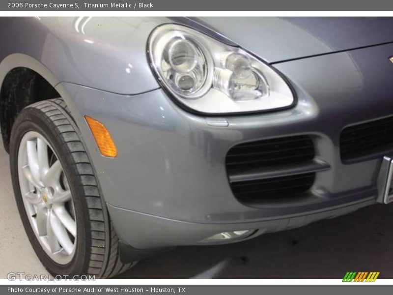 Titanium Metallic / Black 2006 Porsche Cayenne S
