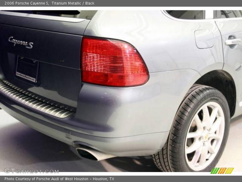 Titanium Metallic / Black 2006 Porsche Cayenne S
