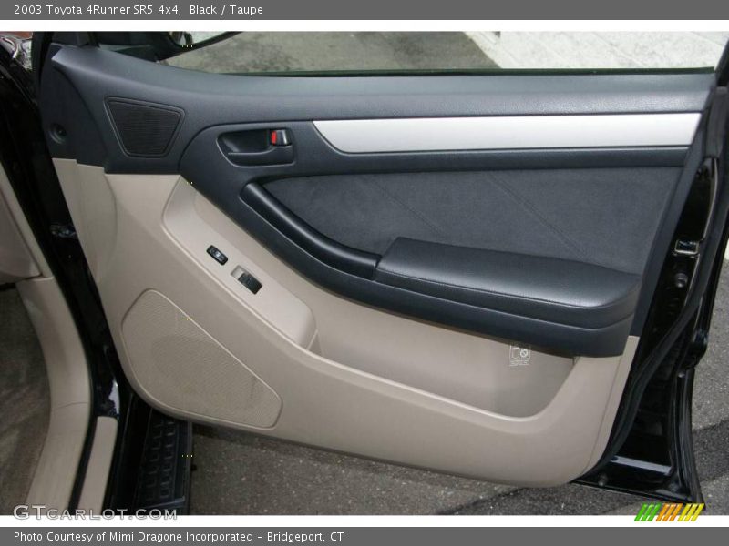 Black / Taupe 2003 Toyota 4Runner SR5 4x4