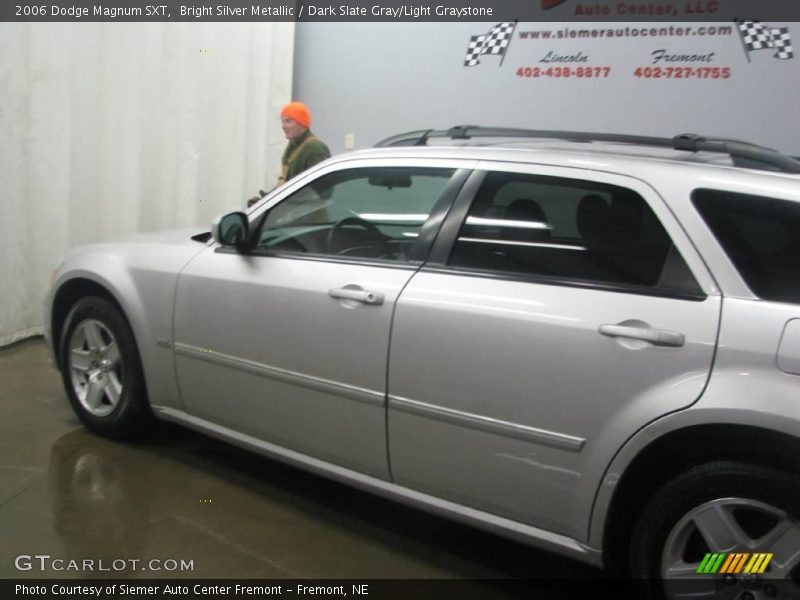 Bright Silver Metallic / Dark Slate Gray/Light Graystone 2006 Dodge Magnum SXT