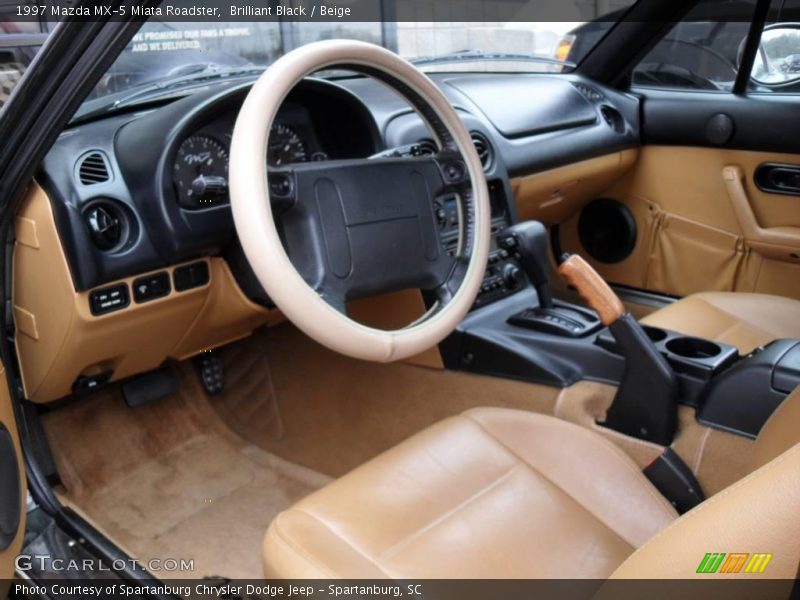 Brilliant Black / Beige 1997 Mazda MX-5 Miata Roadster