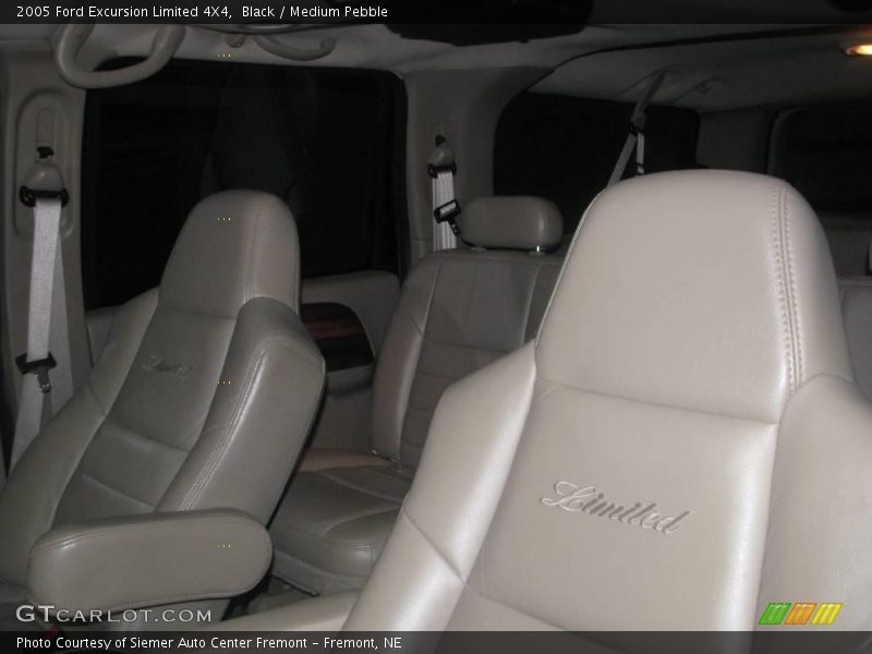 Black / Medium Pebble 2005 Ford Excursion Limited 4X4