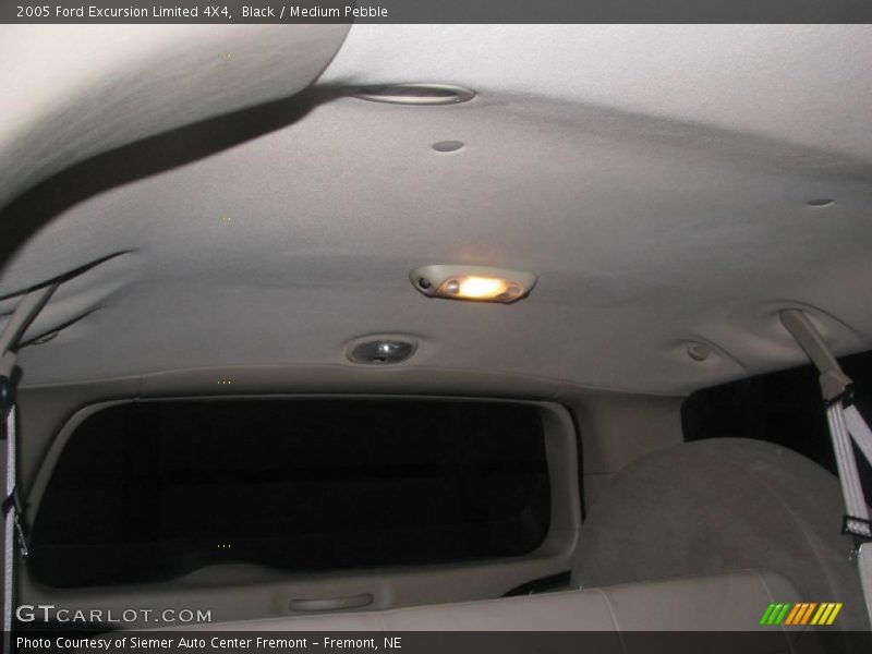 Black / Medium Pebble 2005 Ford Excursion Limited 4X4