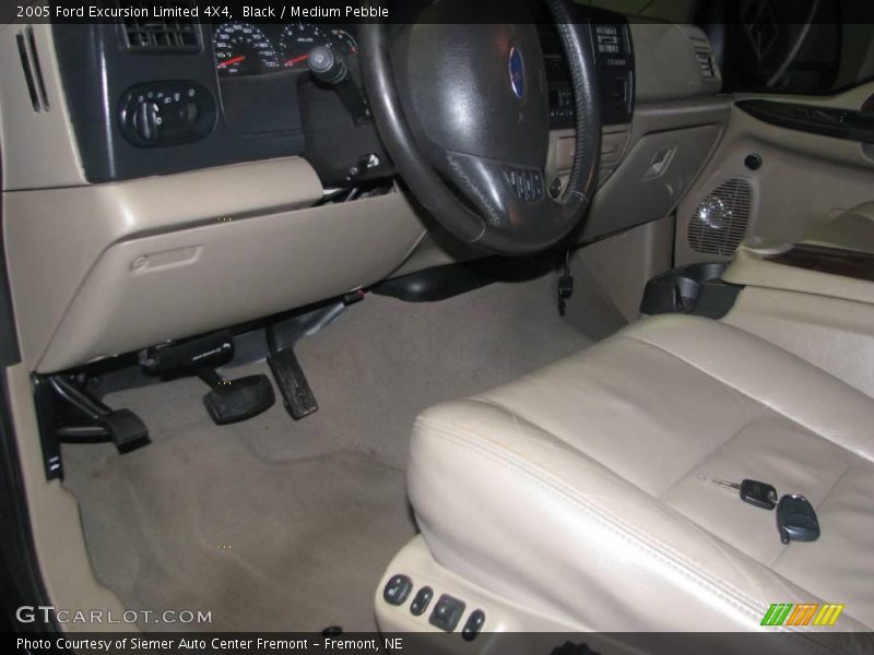 Black / Medium Pebble 2005 Ford Excursion Limited 4X4