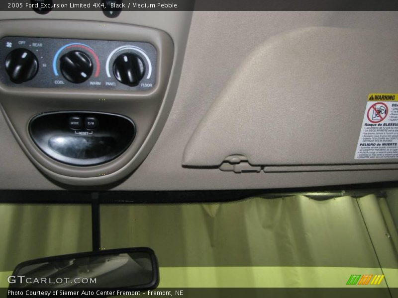 Black / Medium Pebble 2005 Ford Excursion Limited 4X4