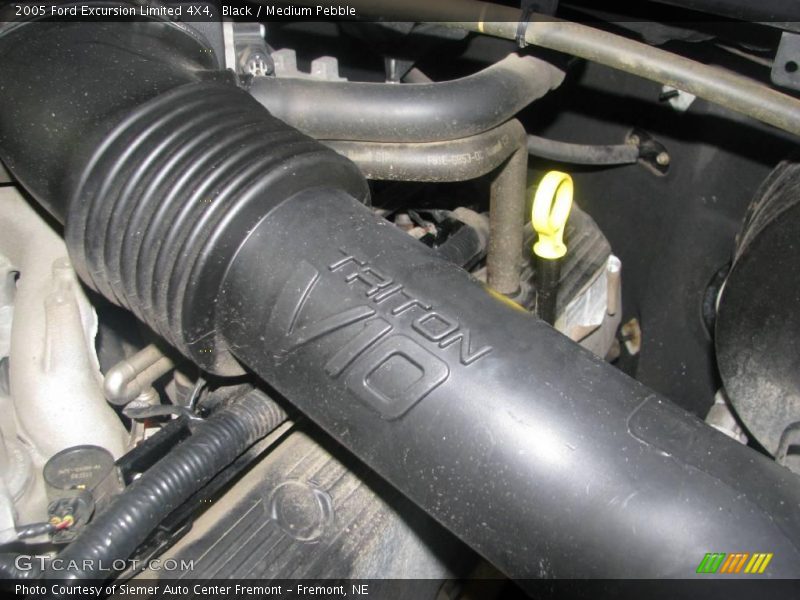 Black / Medium Pebble 2005 Ford Excursion Limited 4X4