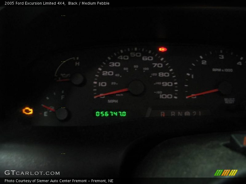 Black / Medium Pebble 2005 Ford Excursion Limited 4X4