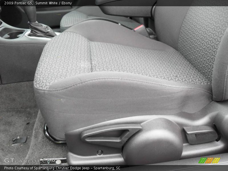 Summit White / Ebony 2009 Pontiac G5