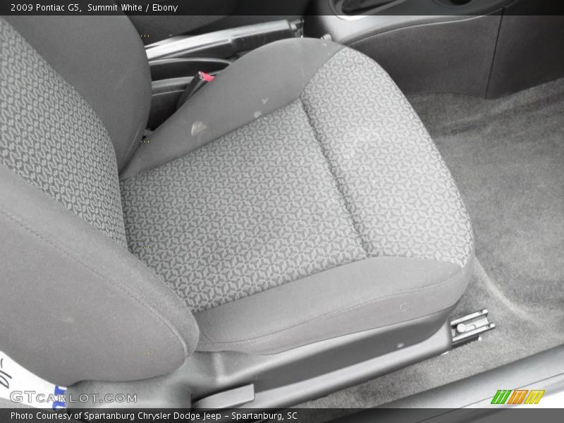 Summit White / Ebony 2009 Pontiac G5