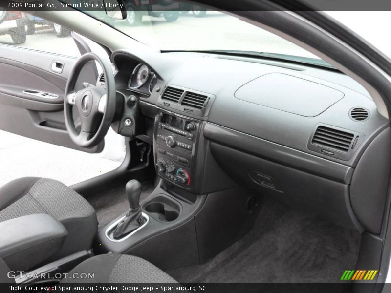 Summit White / Ebony 2009 Pontiac G5